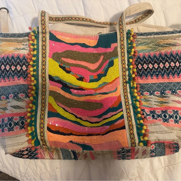 Multicolor Patterned Shoulder Bag - Picture 6 of 8